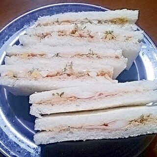 人参葉＆ハム玉子のサンドイッチ